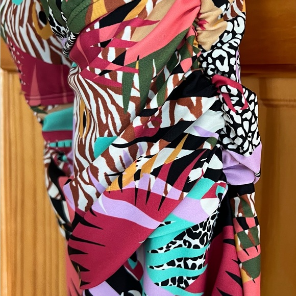 NWT-Bleu Rod Beatty-Swimsuit-Size 12 - Picture 4 of 12